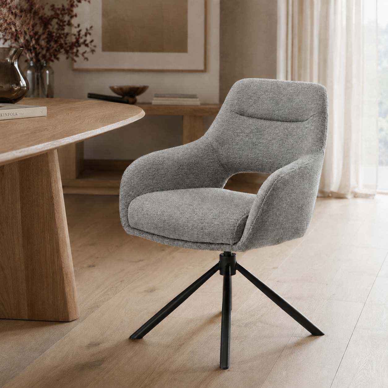 Eetkamerstoel Lucas – 360 graden draaibaar – Auto return – Raven Stof